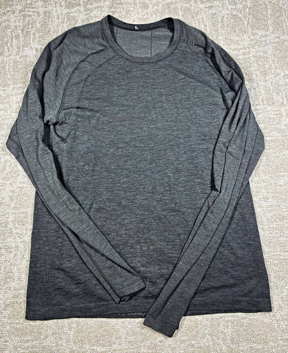 Lululemon Metal Tech Mens Gray Activewear M Long Sleeve Crew Neck